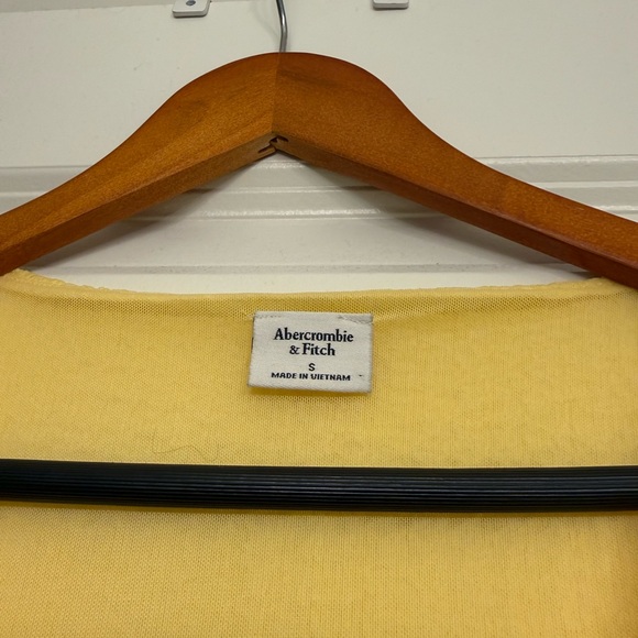 Abercrombie & Fitch Yellow Bubble Knit Tie-Front Short Sleeve Top, S NWOT - Picture 6 of 9